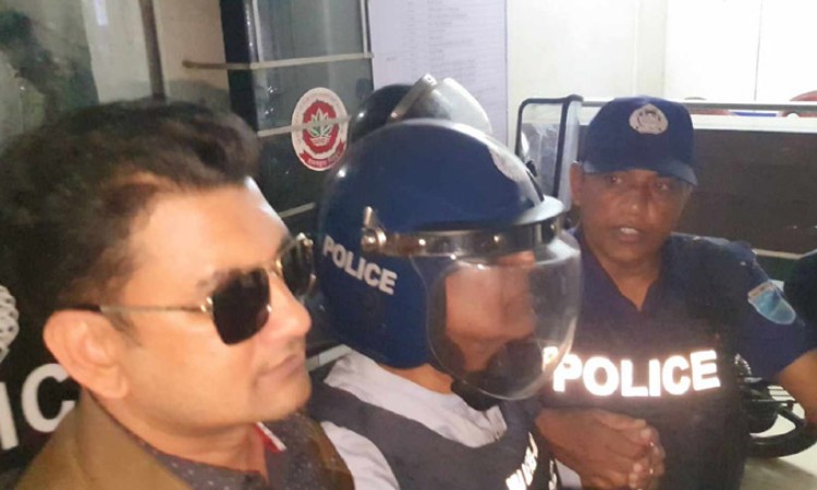 ১৫ দিনের রিমাণ্ডে সাবেক কৃষিমন্ত্রী আব্দুর রাজ্জাক