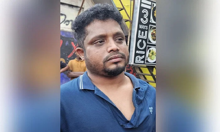 কুষ্টিয়ায় ছাত্রলীগ নেতাকে মারধর করে দেওয়া হলো পুলিশে