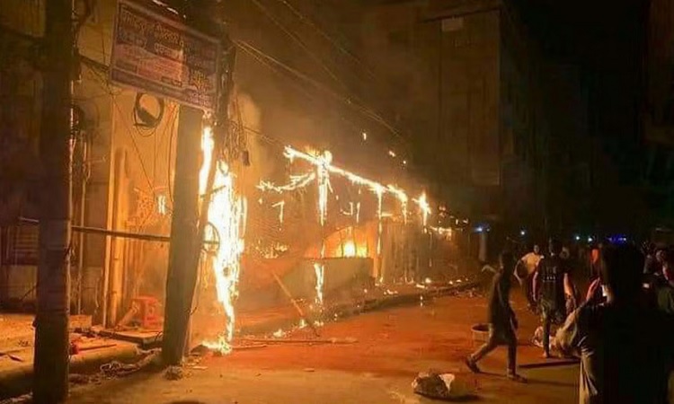 চট্টগ্রামের কর্ণফুলী মার্কেটের আগুন নিয়ন্ত্রণে