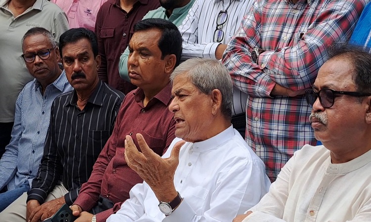 'দেশে বর্তমানে নিরপেক্ষ ও গ্রহণযোগ্য নির্বাচন সবচেয়ে জরুরি'