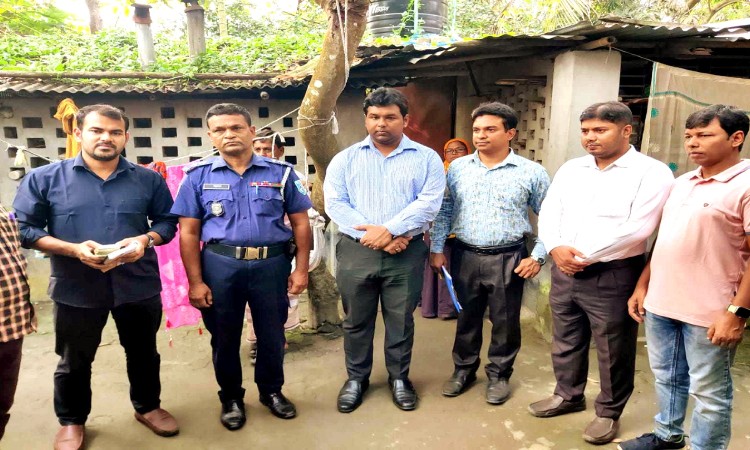 পলিথিন ফ্যাক্টরিতে অভিযান চালিয়ে ২ লাখ টাকা জরিমানা
