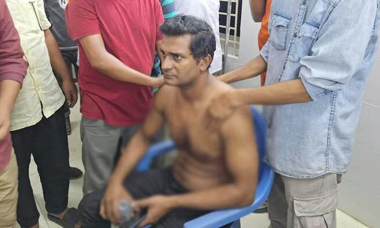 সিগারেট না দেওয়ায় ছাত্রদল নেতার হামলা