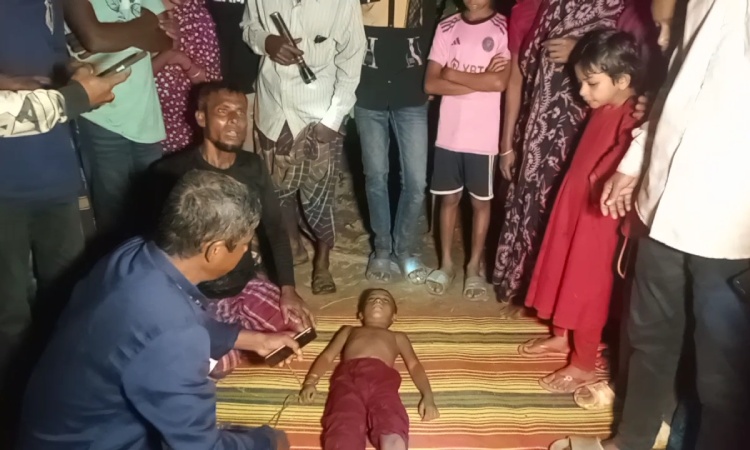 নড়াগাতিতে ধানক্ষেত থেকে শিশুর হাত বাঁধা মরদেহ উদ্ধার