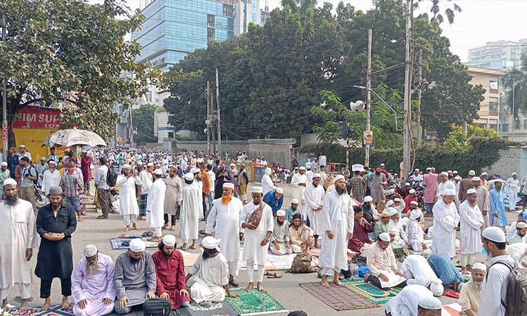 জুমার নামাজ শেষে কাকরাইল মসজিদ ছাড়ল সাদপন্থীরা