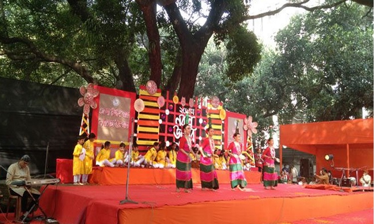 ‘এসো মিলি সবে নবান্নের উৎসবে’