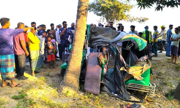 ট্রাক-সিএনজির মুখোমুখি সংঘর্ষে ২ জন নিহত