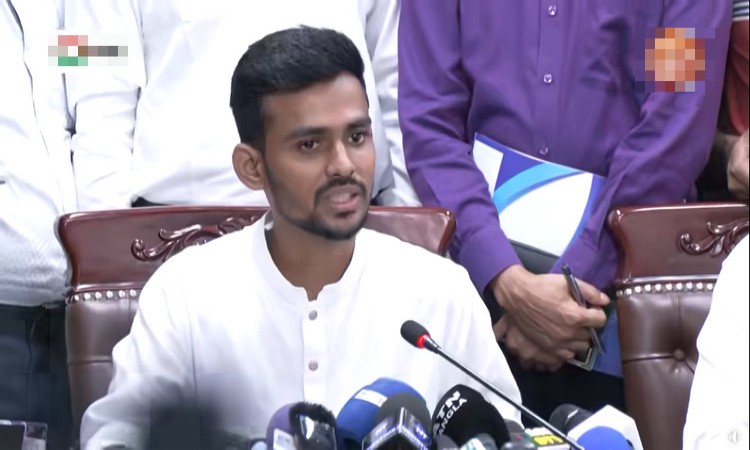 বিসিবিতে নতুন পরিচালক আনা হবে: ক্রীড়া উপদেষ্টা
