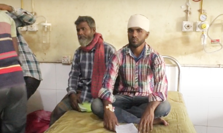 কুষ্টিয়ায় মহাসড়কে ট্রাক থামিয়ে গরু ডাকাতি