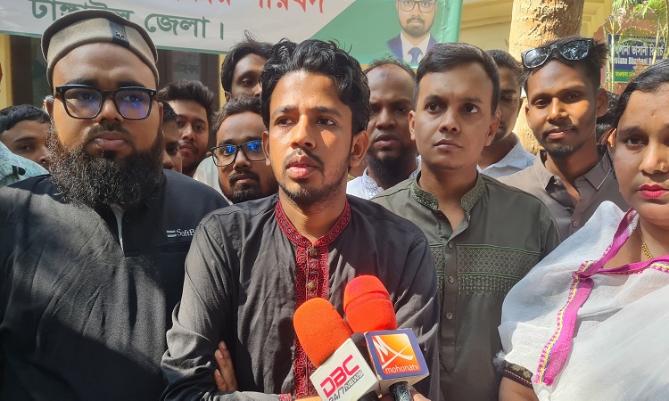 'আমরা অন্তর্বর্তী সরকারকে নির্বাচনের সময় বেধে দিচ্ছি না'