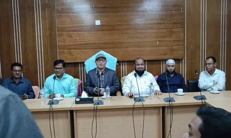 ব্রাহ্মণবাড়িয়ায় সদর হাসপাতাল পরিদর্শনে বিভাগীয় স্বাস্থ্য পরিচালক