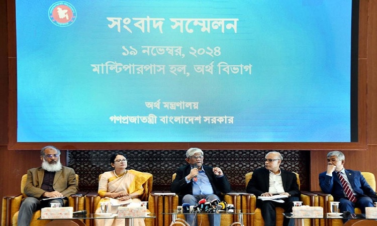 'অন্তর্বর্তী সরকারের শুরুটা ঝলমলে সকালের মতোই, অন্ধকারের দৃশ্য নেই'