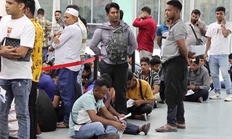 প্রবাসীদের মারধরের ঘটনায় দূতাবাসের দুঃখ প্রকাশ