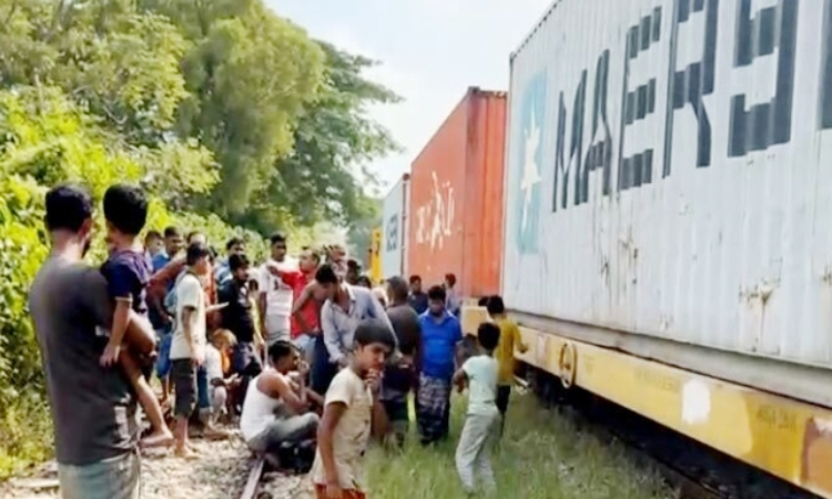 ব্রাহ্মণবাড়িয়ায় মালবাহী ট্রেনের বগি লাইনচ্যুত, চলাচল বন্ধ