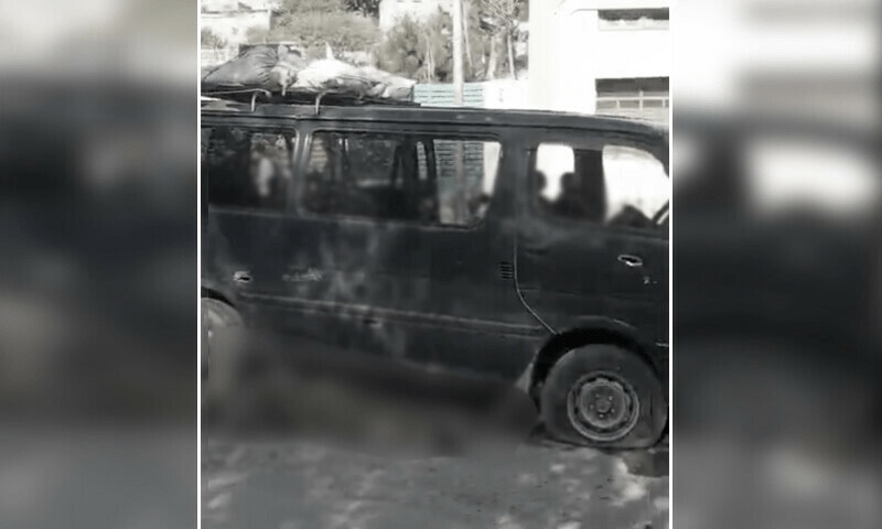 পাকিস্তানে যাত্রীবাহী গাড়িতে বন্দুক হামলা, নিহত ৩৮