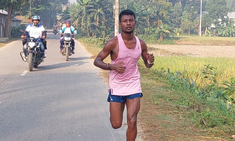 টাঙ্গাইলে ম্যারাথন প্রতিযোগিতায় প্রথম ইমরান