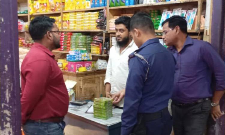 নকল মশার কয়েল বিক্রেতাসহ ৩ দোকানিকে জরিমানা