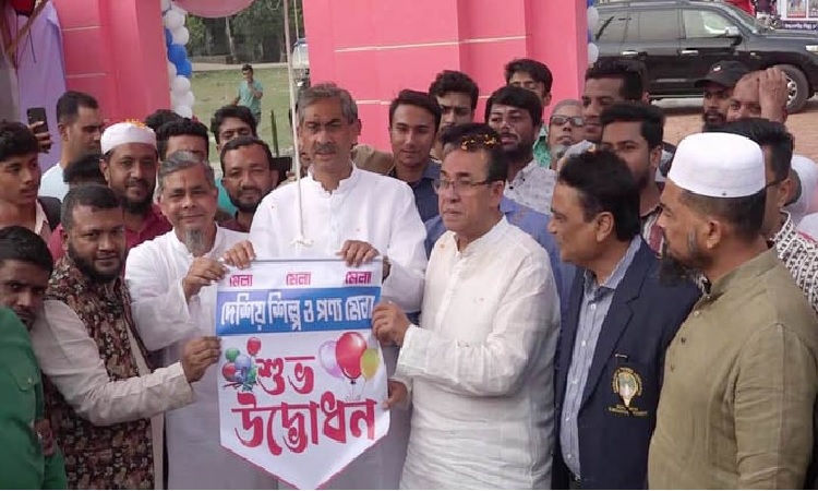 ক্ষমা না চেয়ে মানুষকে ভয়ভীতি দেখাচ্ছে আ. লীগ: এ্যানী