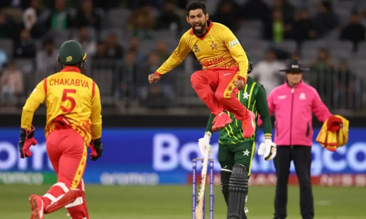 এবার জিম্বাবুয়ের কাছে ৮০ রানের হার পাকিস্তানের