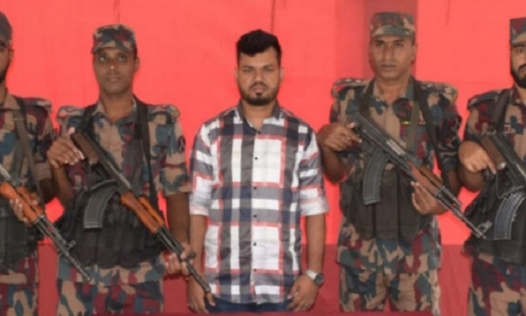 পটিয়া উপজেলা আওয়ামী স্বেচ্ছাসেবক লীগের নেতা আটক