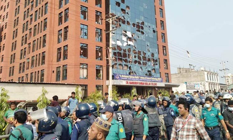 ডেমরায় ৩ কলেজের শিক্ষার্থীদের সংঘর্ষে আহত ১০