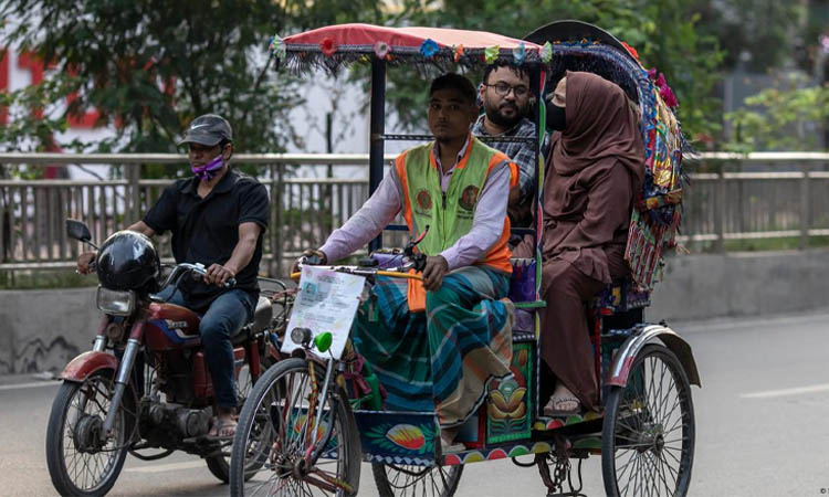 রাজধানীতে ব্যাটারিচালিত রিকশা চলবে, হাইকোর্টের আদেশে স্থিতাবস্থা