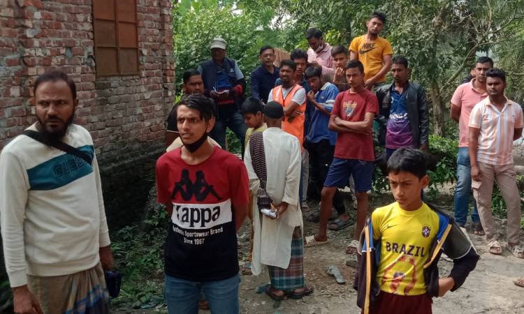 মো‌রেলগ‌ঞ্জে স্কুল ছাত্রীর আত্মহত‌্যা নি‌য়ে রহস‌্য