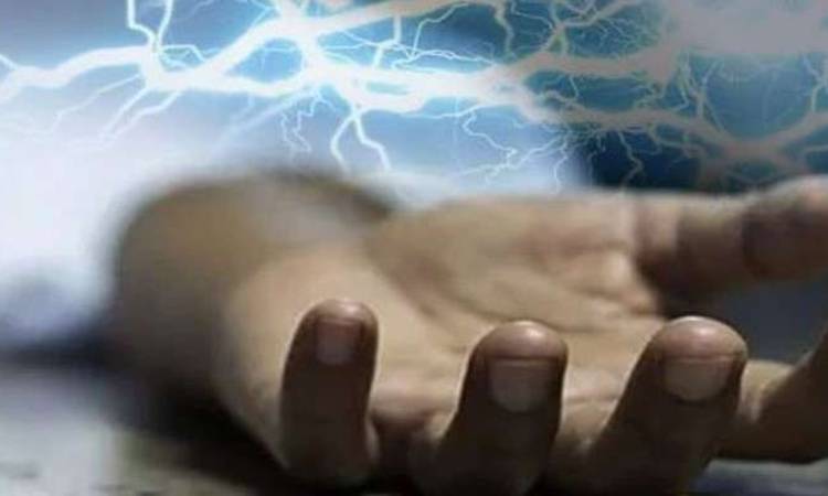 তালায় বিদ্যুৎস্পৃষ্টে প্রাণ গেল শিশুর, আহত মা