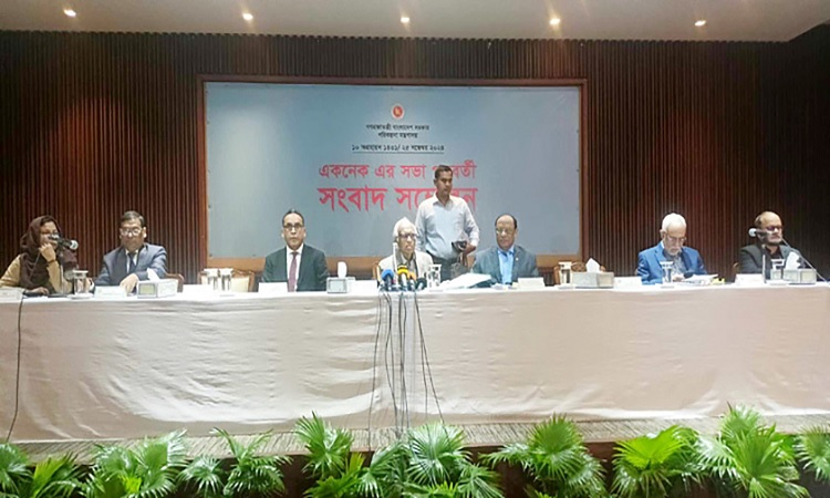 'রাস্তায় নয়, ন্যায্য দাবি নিয়ে আমার কাছে এসো'