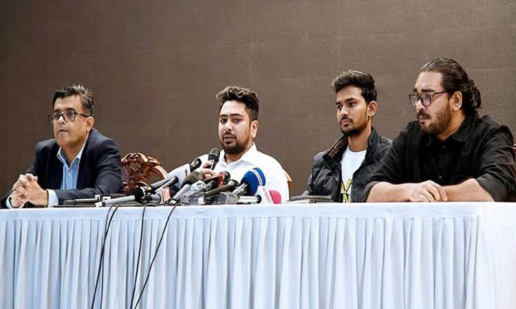 'পুলিশ বাধা দেওয়ার চেষ্টা করেছে, কিন্তু সংঘর্ষে জড়ায়নি'