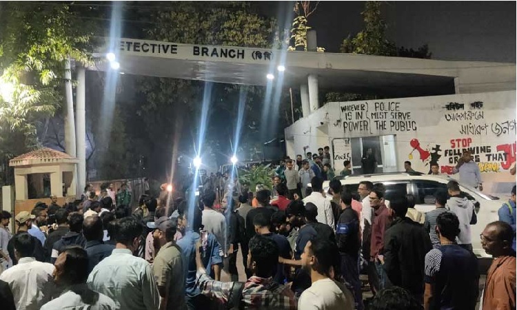 শাহবাগে সনাতন ধর্মাবলম্বীদের সমাবেশে হামলার অভিযোগ