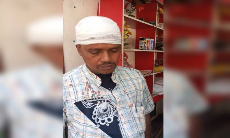 সোনাগাজীতে কৃষকদল নেতাকে কুপিয়ে হত্যার চেষ্টা