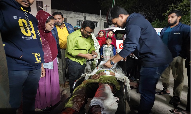 মোটরসাইকেল-নসিমনের মুখোমুখি সংঘর্ষ, আহত ৫