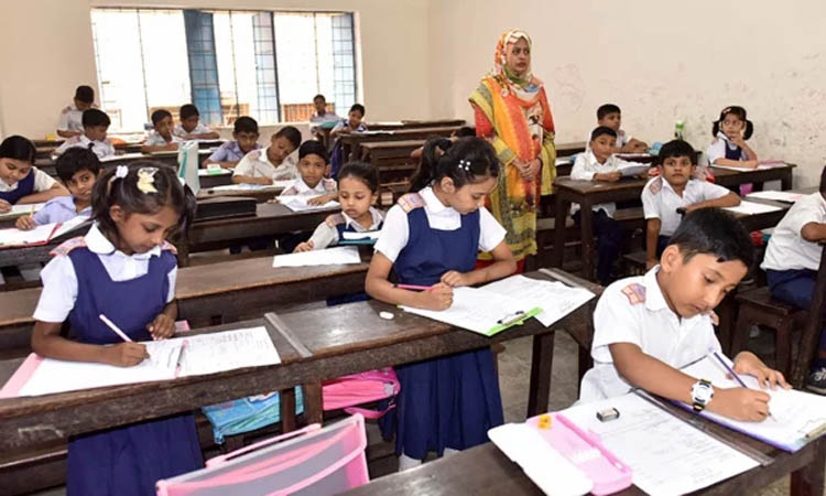 স্কুলে ভর্তি আবেদন শেষ আজ