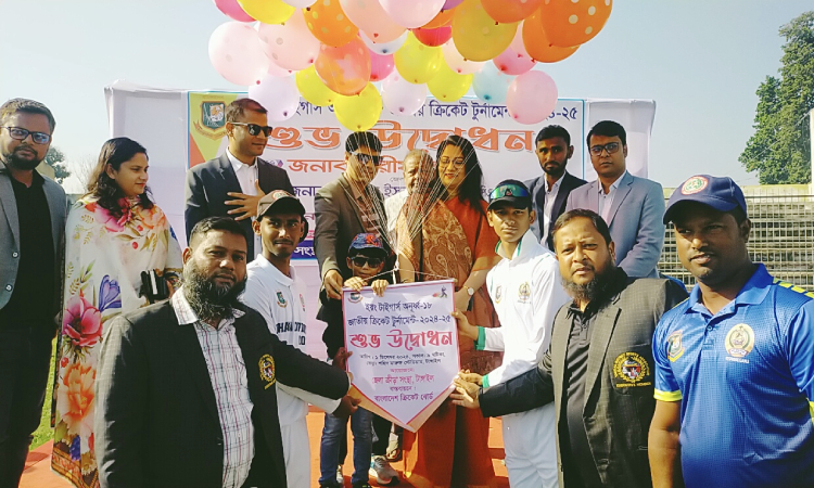 টাঙ্গাইলে ইয়ং টাইগার্স অনুর্ধ্ব-১৮ ক্রিকেট টুর্নামেন্ট শুরু