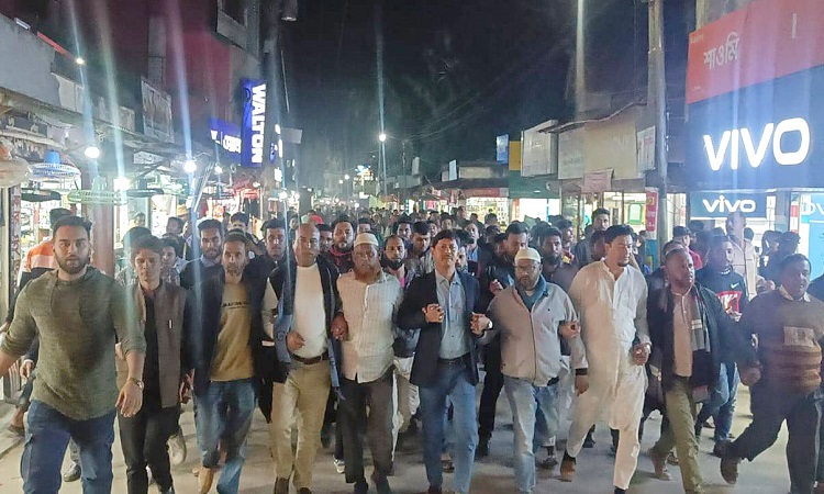 তারেক রহমানের খালাস : বোয়ালমারীতে বিএনপির আনন্দ মিছিল