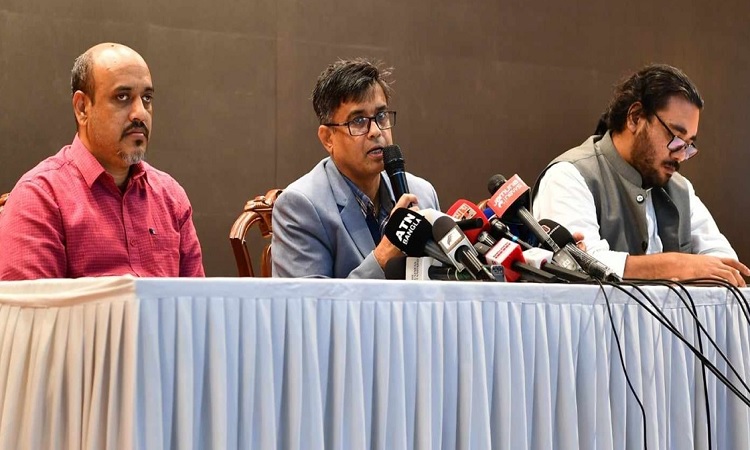 সবার সঙ্গে বৈঠক করে জাতীয় ঐক্যের ডাক দেবেন প্রধান উপদেষ্টা