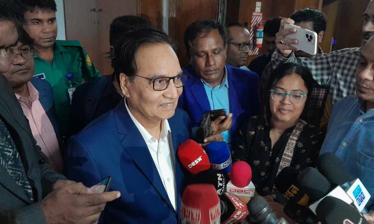 সরকারি চাকরির সর্বোচ্চ আবেদন ফি ২০০ টাকা নির্ধারণ