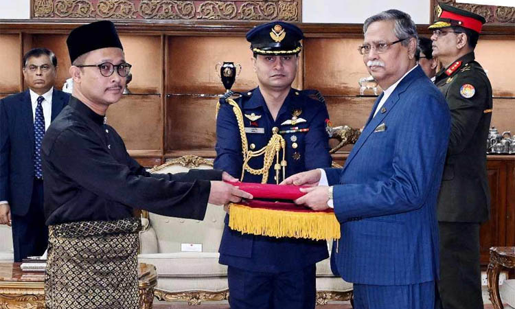 মালয়েশিয়ার কাছে বাংলাদেশে বিনিয়োগ চাইলেন রাষ্ট্রপতি