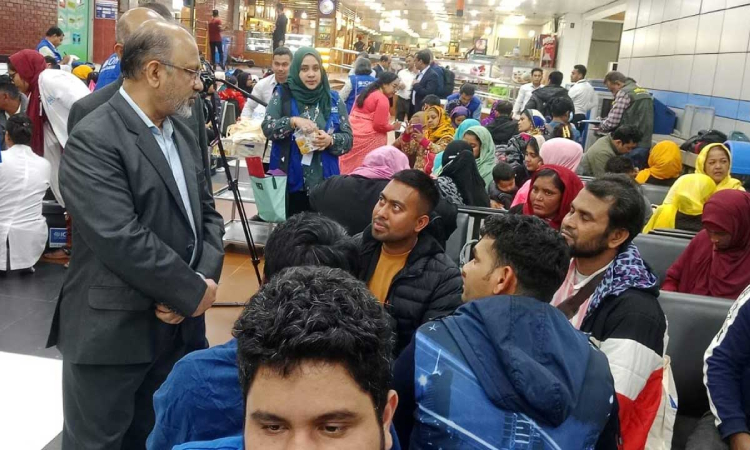 লেবানন থেকে আরও ১০৫ বাংলাদেশি দেশে ফিরেছেন