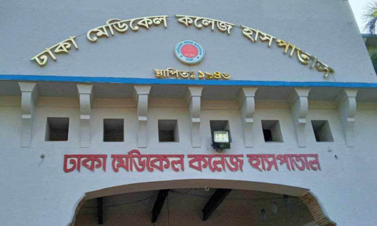 কাকরাইলে মোটরসাইকেল নিয়ন্ত্রণ হারিয়ে শিক্ষার্থীর নিহত