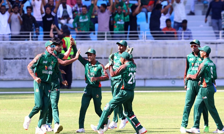 ভারতকে হারিয়ে টানা শিরোপা জয় বাংলাদেশের