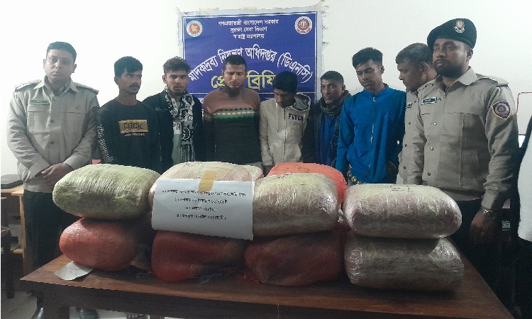 কুড়িগ্রামে ৭০ কেজি গাঁজা উদ্ধার, গ্রেফতার ৬