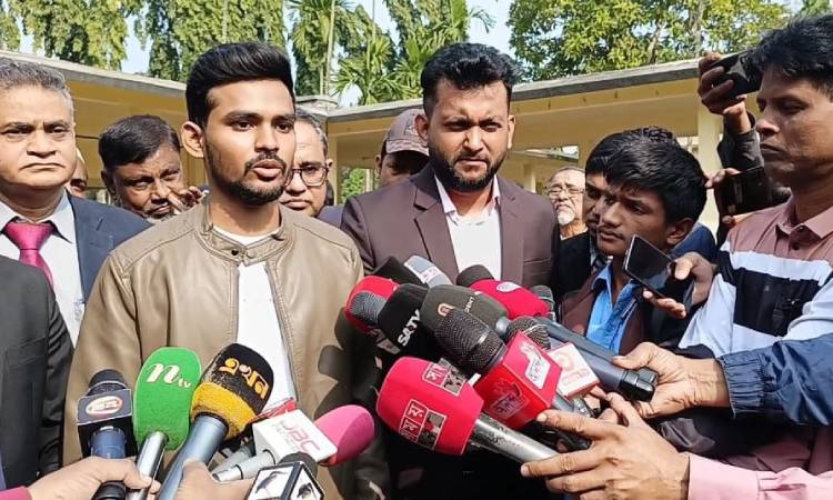 'নতজানু পররাষ্ট্রনীতি থেকে সরে এসেছে অন্তর্বর্তী সরকার'