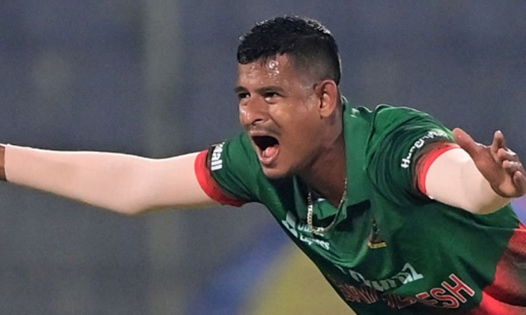 বোলিংয়েও দারুণ সূচনা বাংলাদেশের