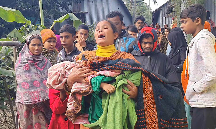 রাগে শিশুকে পুকুরে ফেলে হত্যা করল মা