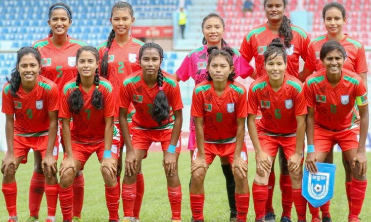 নারী ফুটবল র‍্যাংকিংয়ে ৭ ধাপ এগোলো বাংলাদেশ