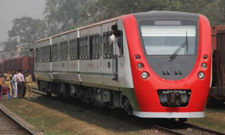 ট্রেনে ঢাকা-গাজীপুরের দূরত্ব কমলো