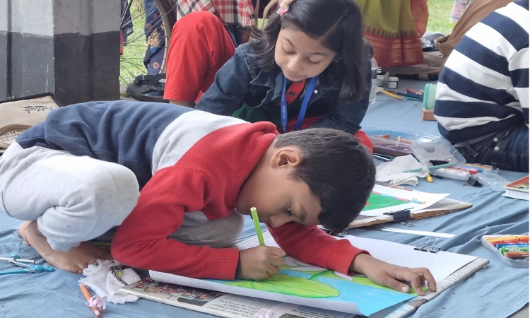 শিশু-কিশোরদের তুলিতে মুক্তিযুদ্ধের গৌরবময় অধ্যায়