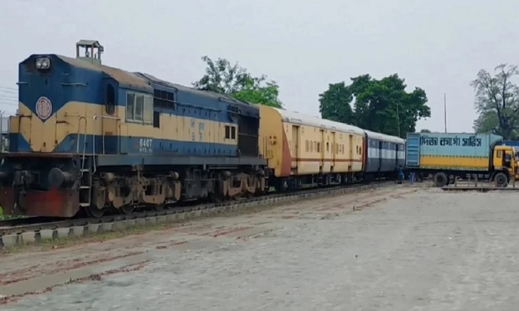 ভারত থেকে আনা হলো আরও ১৯০০ টন আলু