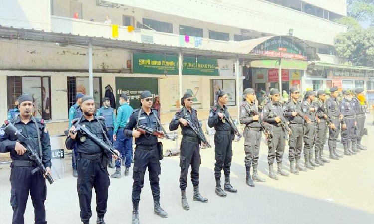 কাকরাইল মসজিদ ও ঢাকা মেডিকেল এলাকায় নিরাপত্তা জোরদার